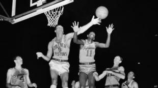 NBA: Syracuse Nationals, el campe�n de la campa�a 1954-55