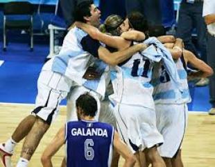 A diez a�os de tocar el cielo dorado