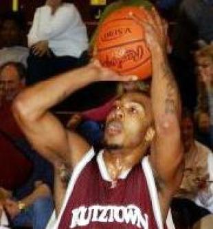 Libertad tambi�n complet� el plantel