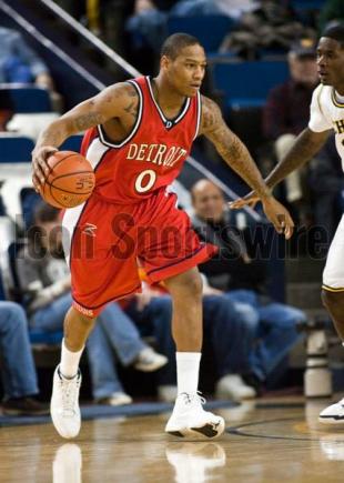 Echag�e contrat� a Xavier Keeling