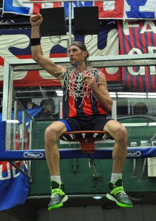 Walter Herrmann sigue una temporada m�s