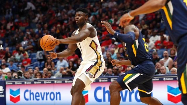 Zion ilumin� el camino de los Pelicans
