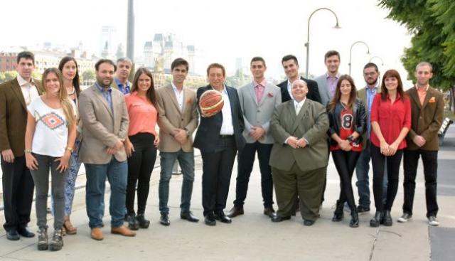 La ADC present� su grupo de trabajo profesional