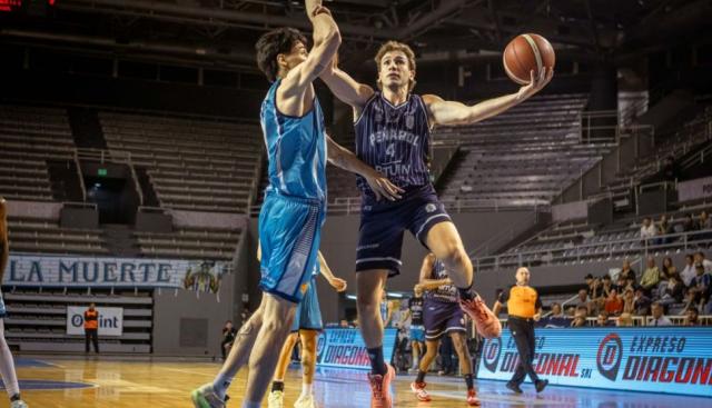 Pe�arol disfrut� un segundo tiempo demoledor