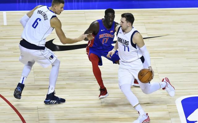 Mavericks brill� al ritmo de Doncic en M�xico