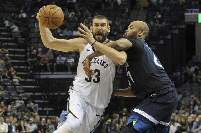 Philadelphia y Charlotte sonr�en de nuevo