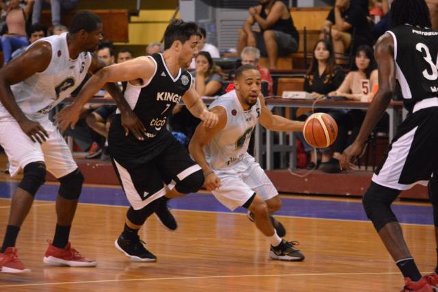 La Uni�n cay� en su primer ensayo