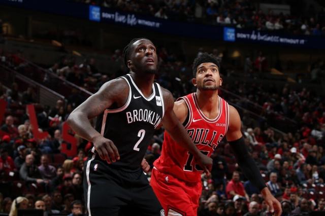 Bucks y Heat contin�an firmes