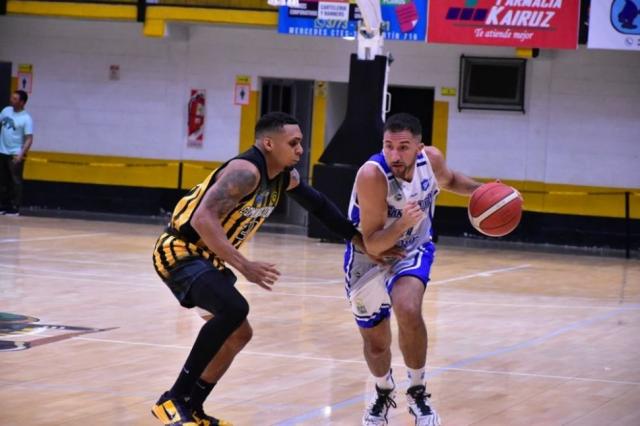 Norte: Santa Paula en el lote de arriba, Estudiantes y Bochas levantan