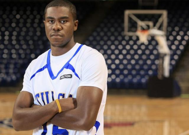 Hispano sum� su per�metro for�neo