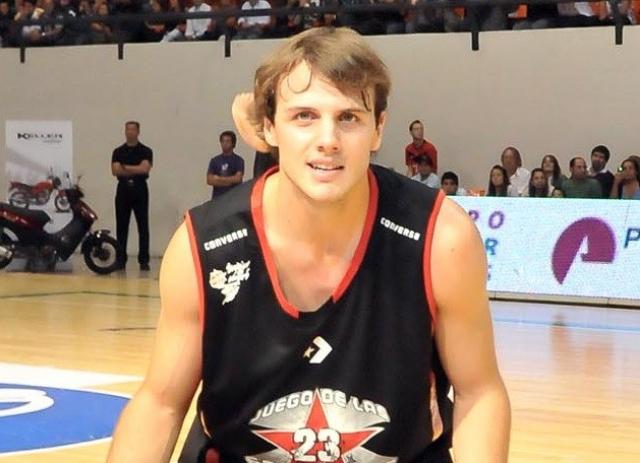 Recambio de Pais por Ravina en Uni�n