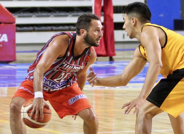 Se confirm� el desgarro de Lucho Tantos