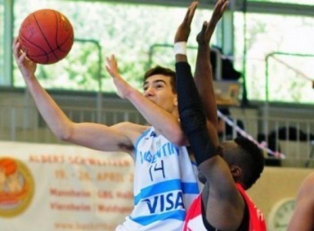 Argentina logr� su primer triunfo en el Albert Schweitzer 2014