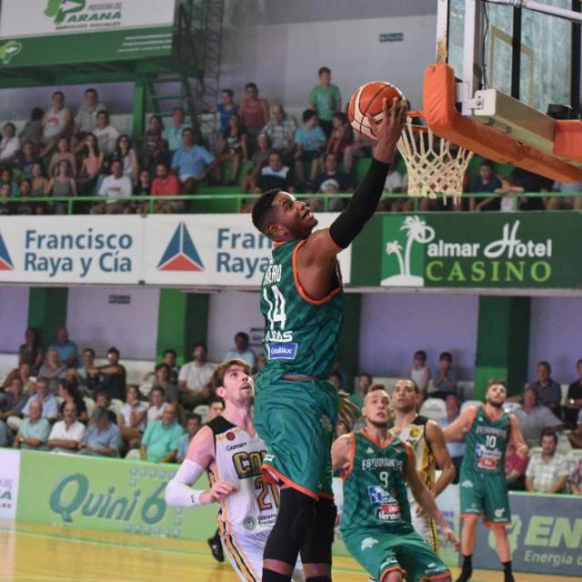 Lo sac� de la galera